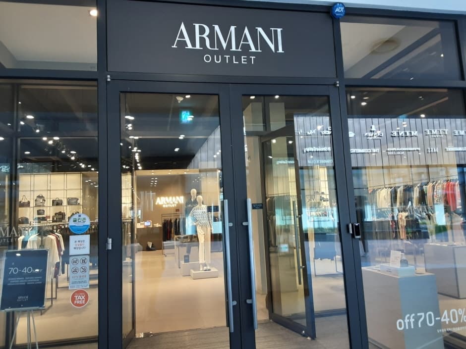 SI Armani - Hyundai Songdo Branch [Tax Refund Shop] (SI 아르마니 현대송도)