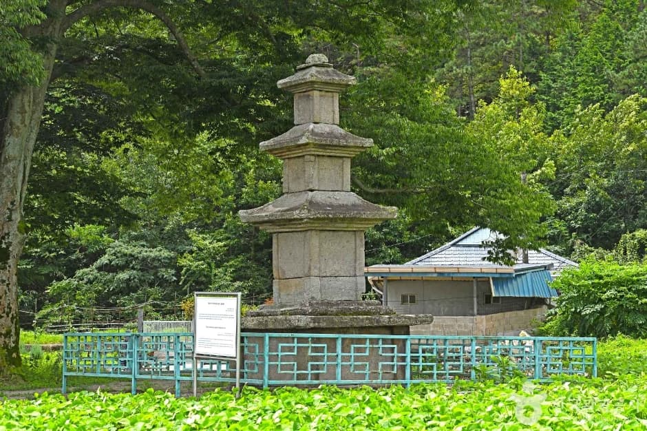 한산사지삼층석탑