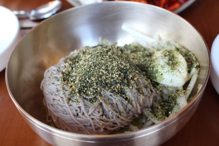 제주순메밀막국수