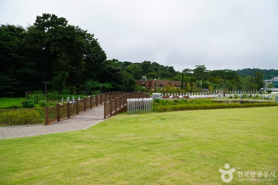 이석영광장