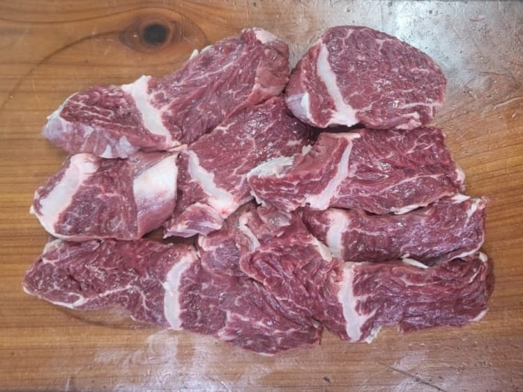 청통한우식육식당