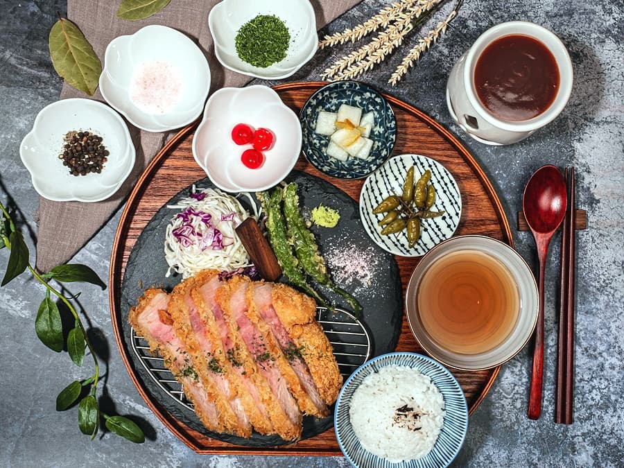 명월카츠