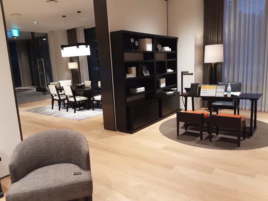 Casamia - Apgujeong Branch [Tax Refund Shop] (까사미아 압구정)