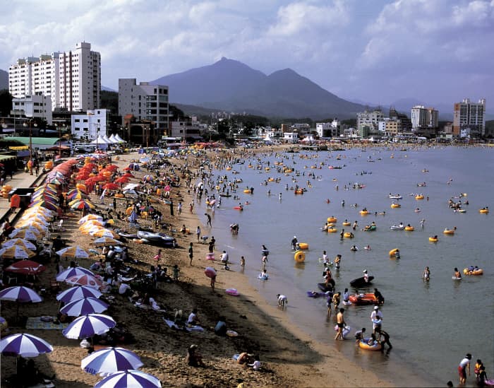 Ilgwang Beach (일광해수욕장)