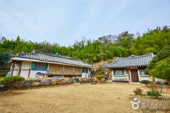 Suncheonbay house of sea castle (순천만 해룡성고택)