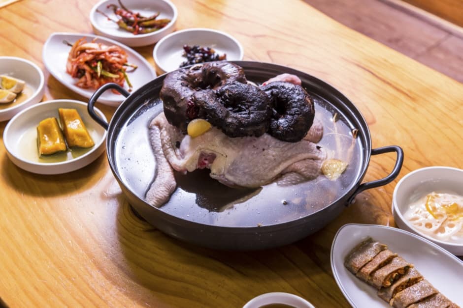능이손칼국수