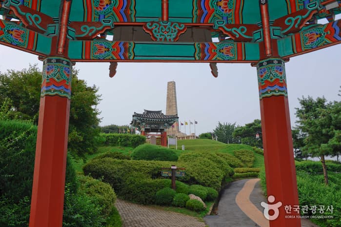 고양시의 한적한 능원과 행주산성 유적지를 거닐다