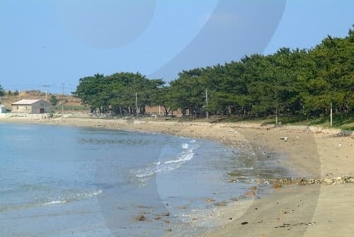 Jiri Beach (지리해수욕장)