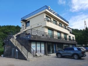 Photo 6