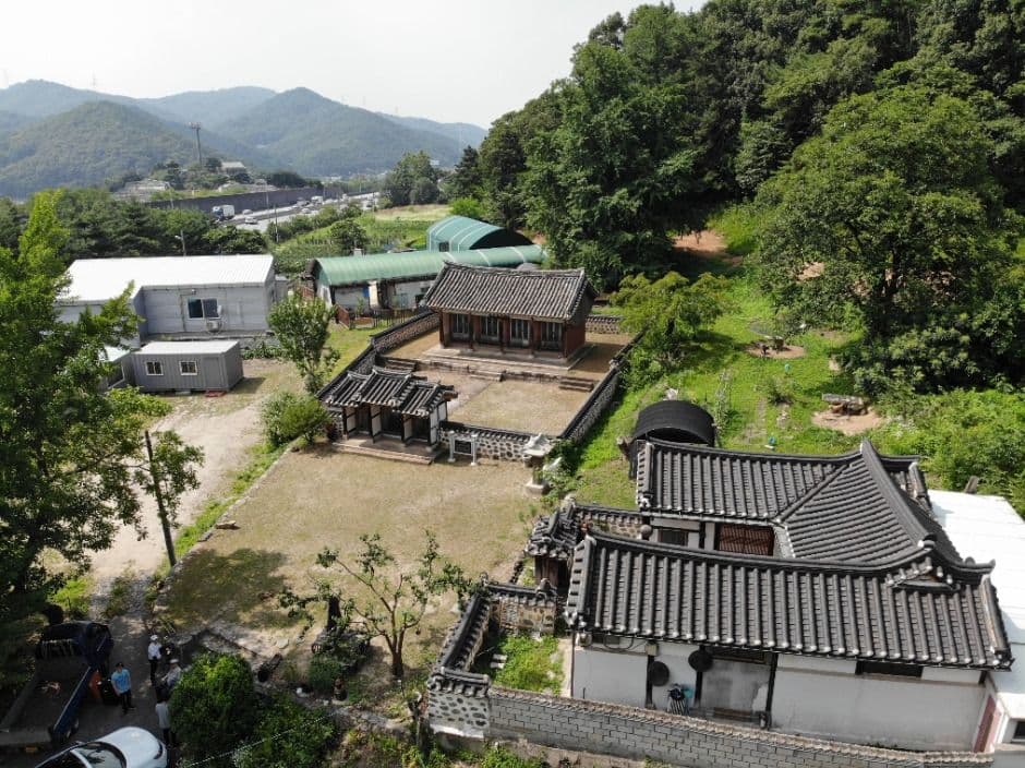 사충서원