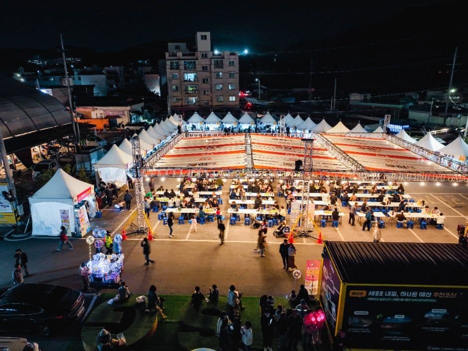 Yesan Jangteo Three Kingdoms Festival (예산장터 삼국축제)
