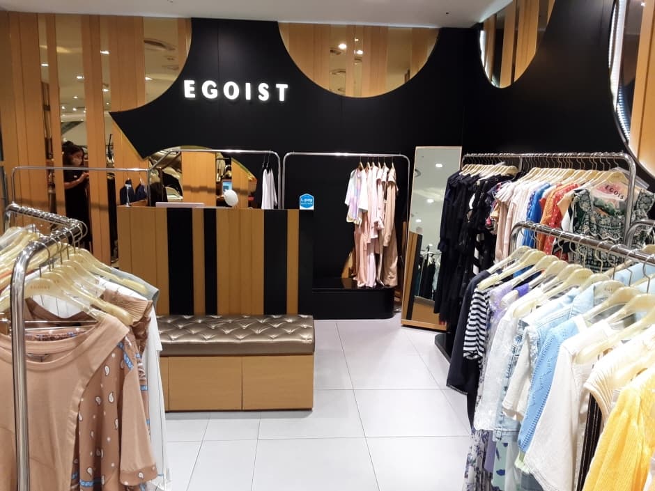 Egoist - Lotte Changwon Branch [Tax Refund Shop] (에고이스트 롯데창원)