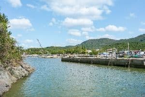 송포항