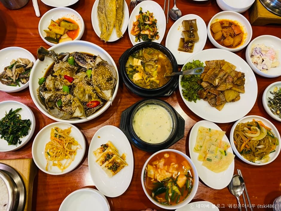 황토방 한정식