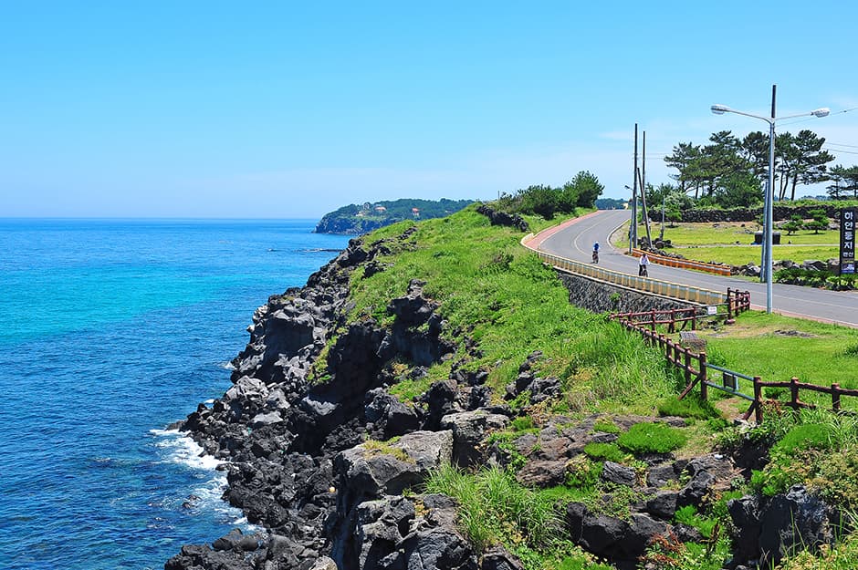 Hagwi Aewol Coastal Road (하귀애월해안도로)
