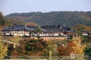 문학의 고장에서 만나는 문인의 향기