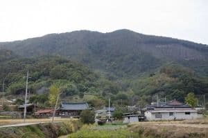 덕재산