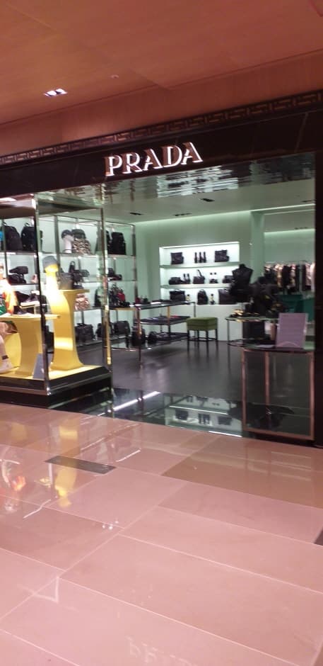 PRADA