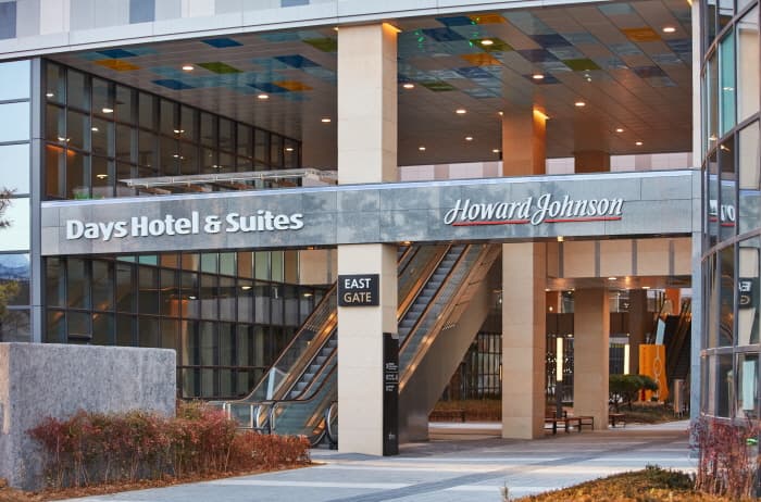 Howard Johnson Hotel Incheon Airport/ 하워드 존슨 인천 에어포트