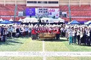 Jeonju Bibimbap Festival (전주비빔밥축제)