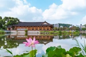 덕진공원