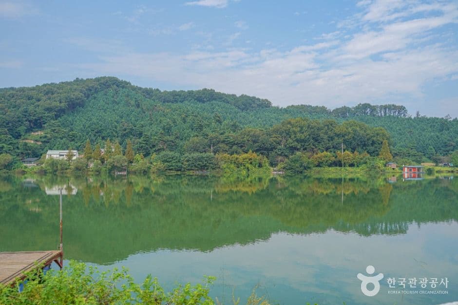 덕산저수지