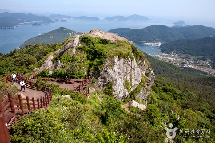 Mireukdo Island Special Tourist Zone (미륵도 관광특구)