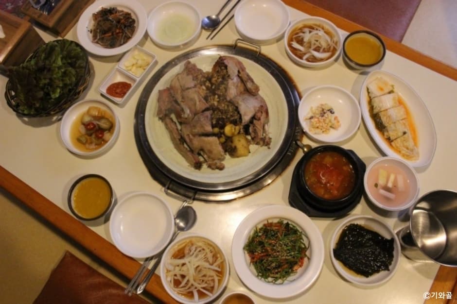 기와골