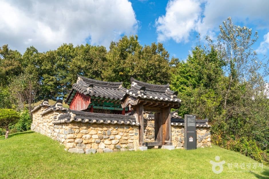 충주 이시진 효자각