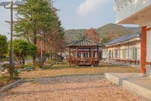 상사화피는마을