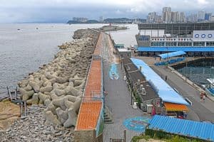 동명 방파제