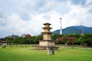 창녕 술정리 동 삼층석탑