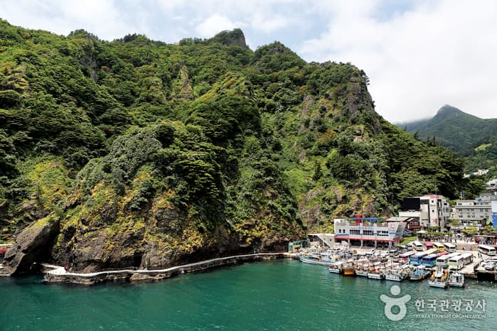 Dodonghang Port (도동항)