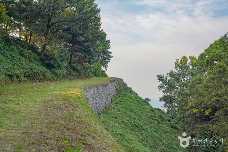 죽주산성