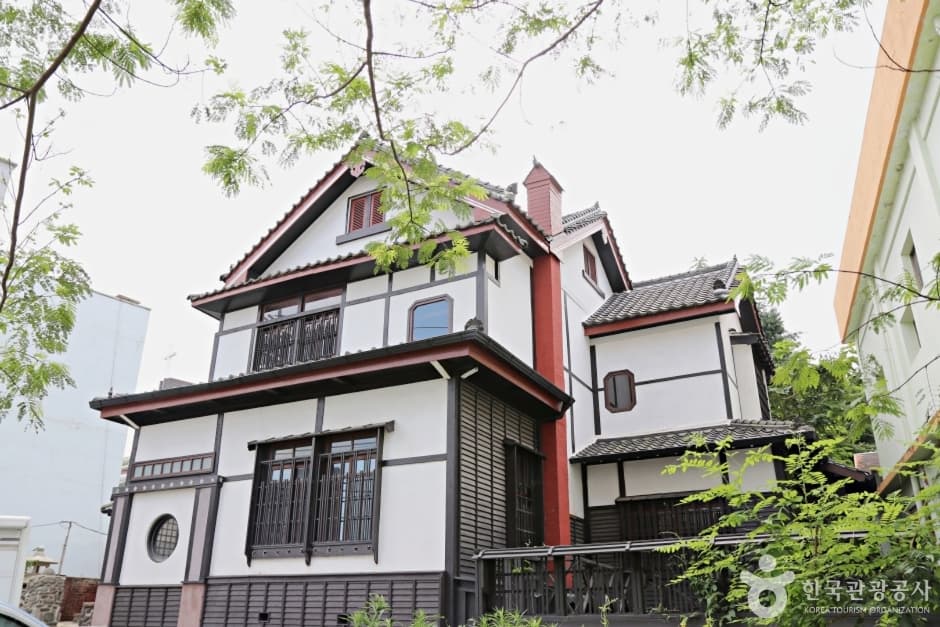 군산 부윤관사