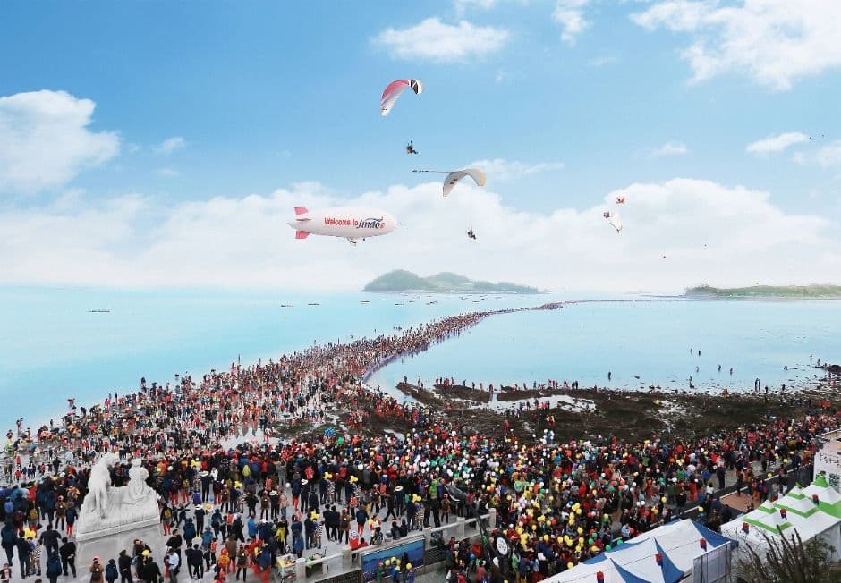 Jindo Miracle Sea Road Festival (진도신비의바닷길 축제)
