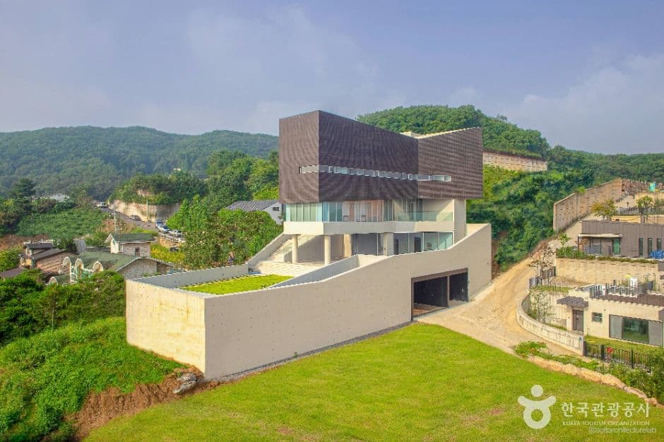 갤러리 위