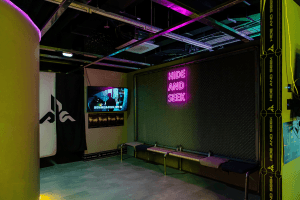 HIDE AND SEEK - Ssamzigil Branch (하이드앤시크 쌈지길점)