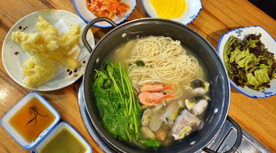 부산복칼국수