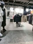 Descente [Tax Refund Shop] (데상트)