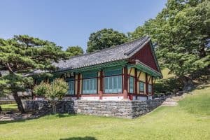Cheongjuhyanggyo Confucian School (청주향교)