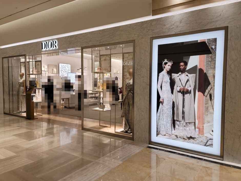 Dior - Shinsegae Department Store Gangnam Branch [Tax Refund Shop](디올 신세계백화점 강남점)