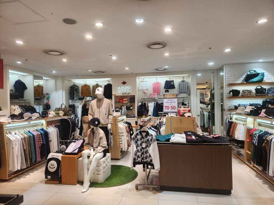 Pearly Gates - Mario Outlet Building 2 Branch [Tax Refund Shop] (파리게이츠 마리오아울렛 2관점)