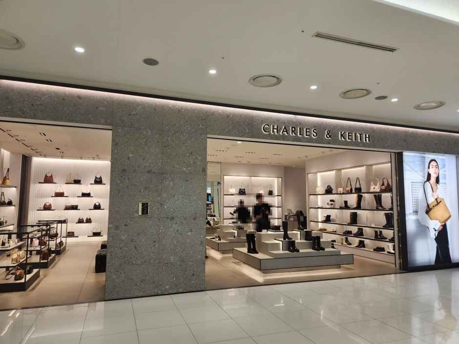 Charles & Keith - TIMES SQUARE Branch [Tax Refund Shop](찰스앤키스 타임스퀘어점)