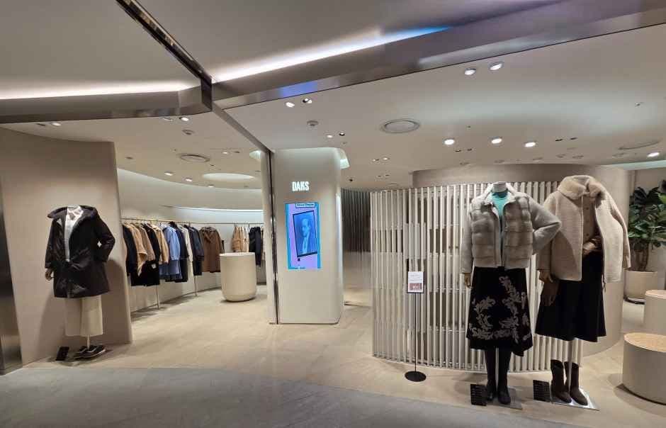 DAKS Women LOTTE Department Store Main Branch [Tax Refund Shop](닥스여성 롯데백화점 본점)