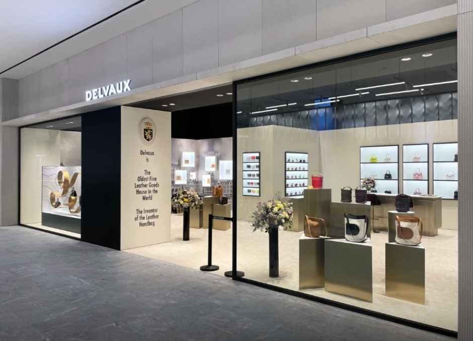 Delvaux - LOTTE Department Store Dongtan Branch [Tax Refund Shop] (델보 롯데백화점 동탄점)
