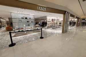 Fendi - Shinsegae Department Store Gangnam Branch [Tax Refund Shop](펜디 신세계백화점 강남점)