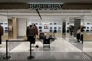 BURBERRY Men - Lotte Department Store Main Branch [Tax Refund Shop] (버버리맨즈 롯데백화점 본점)