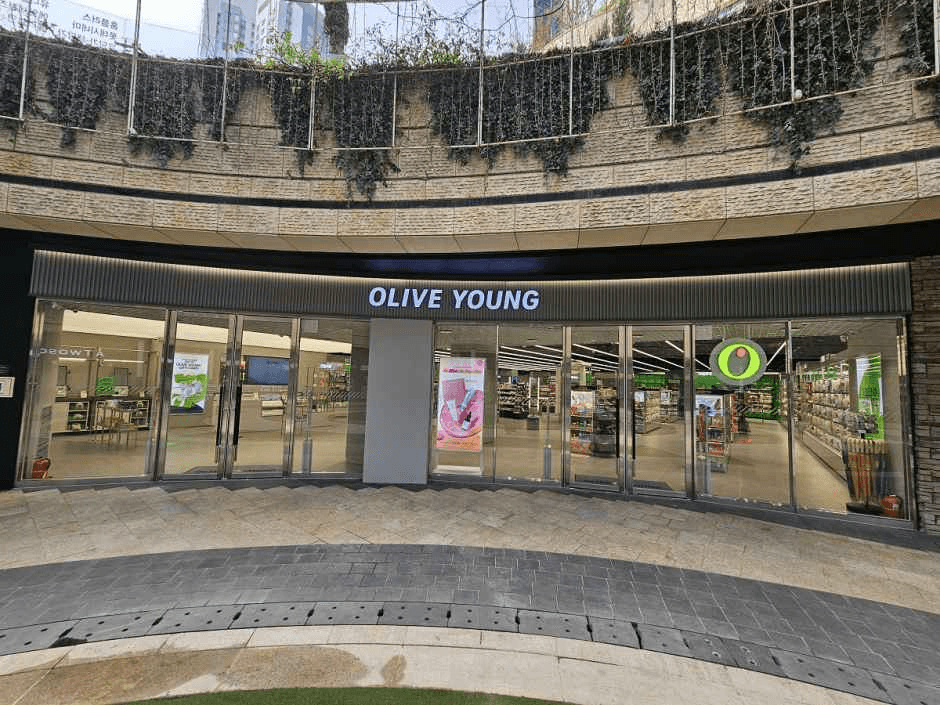 Olive Young Hapjeong Mecenatpolis Branch [Tax Refund Shop](올리브영 합정메세나폴리스점)