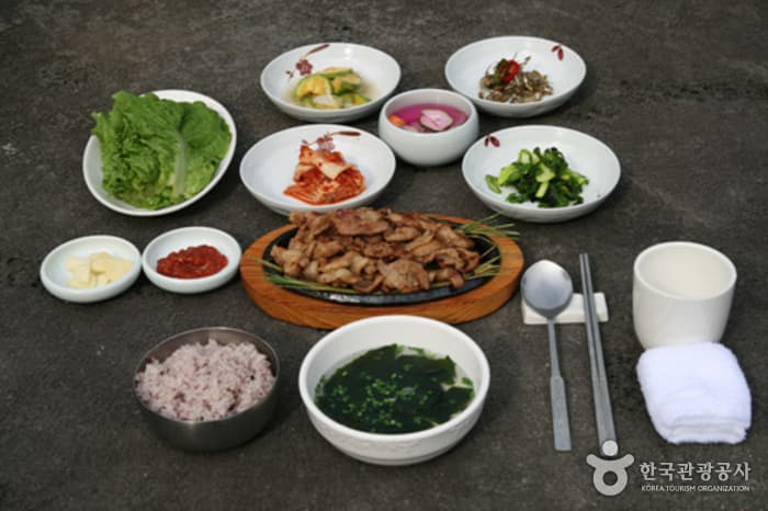돌하르방식당